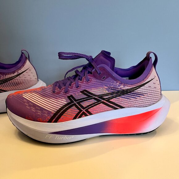 Asics Megablast running shoes Men\'s US 11 EU 45 Edo Purple Black main image 10